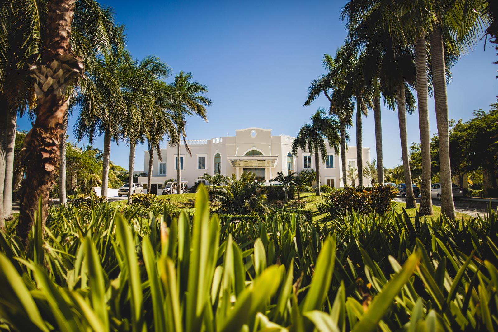 001-wedding-dreams-tulum-building-main-entrance-front