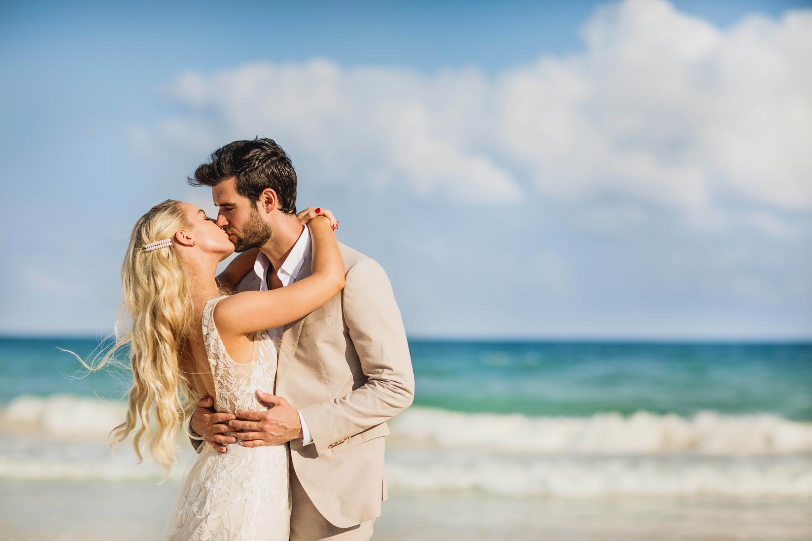 041-wedding-la-zebra-tulum-first-look-beach
