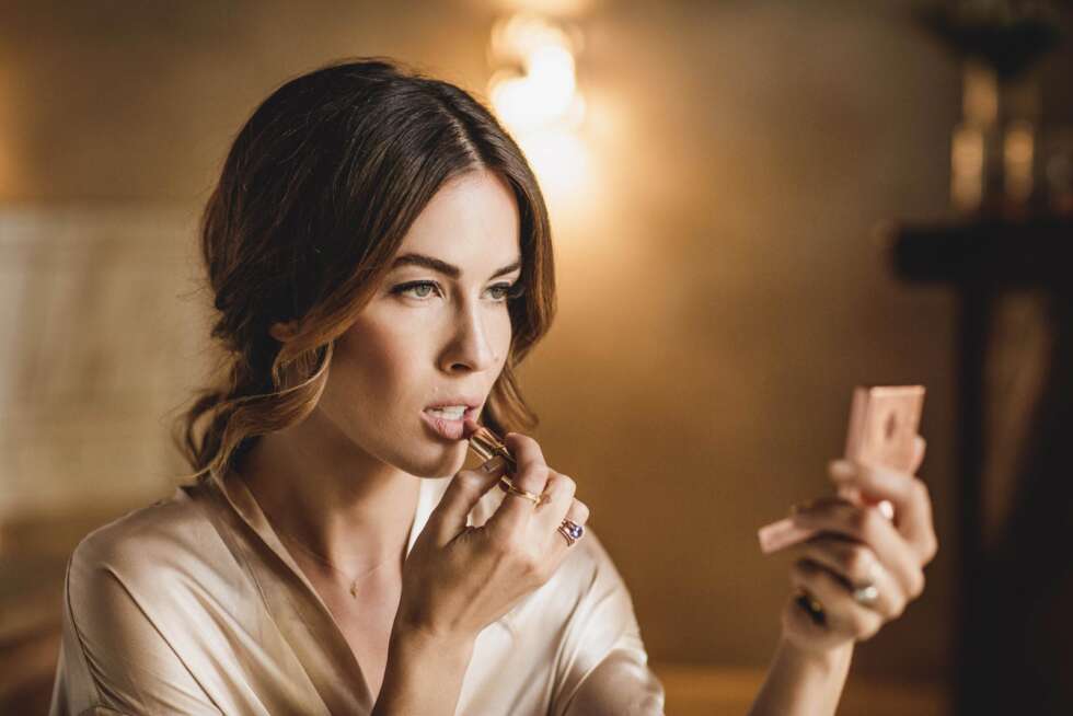 Flattering Makeup in Cancun: Look Radiant in Every Shot