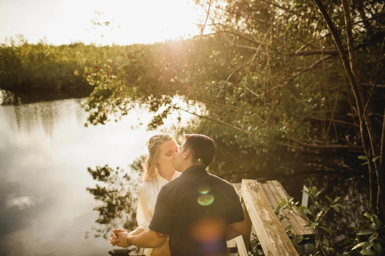 029-engagement-couple-photo-shoot-fairmont-mayakoba-lake