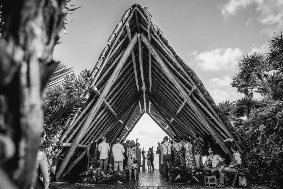 Going Unplugged: Why Tech-Free Ceremonies Shine in Cancun