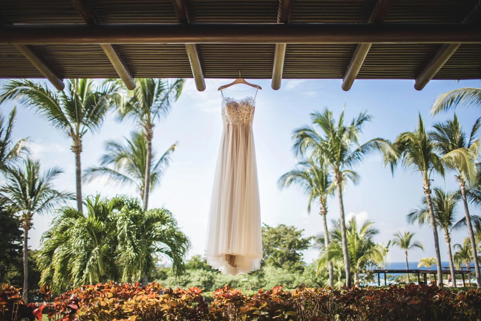 how-to-choose-a-photo-friendly-wedding-dress