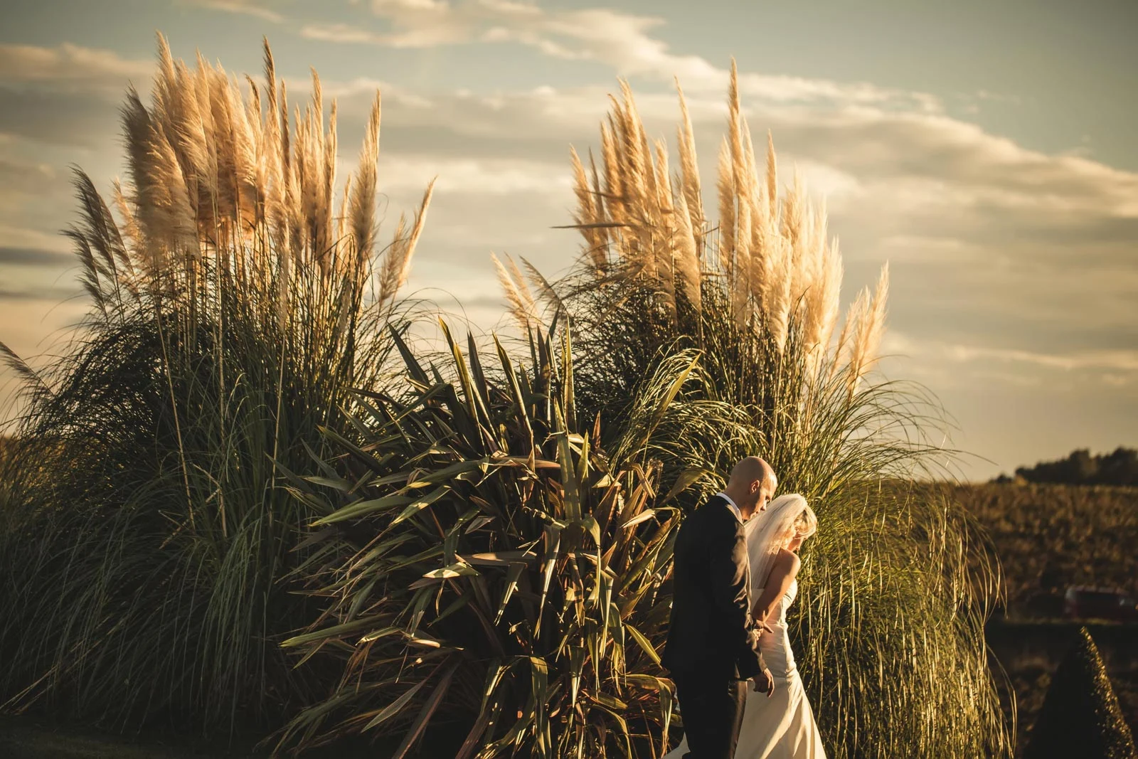 photojournalistic-vs-fine-art-choosing-a-wedding-style
